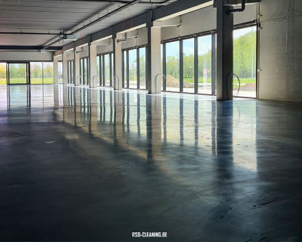 Uw nieuwe betonvloer onmiddellijk reinigen en behandelen voor een optimale levensduur_RSD Cleaning